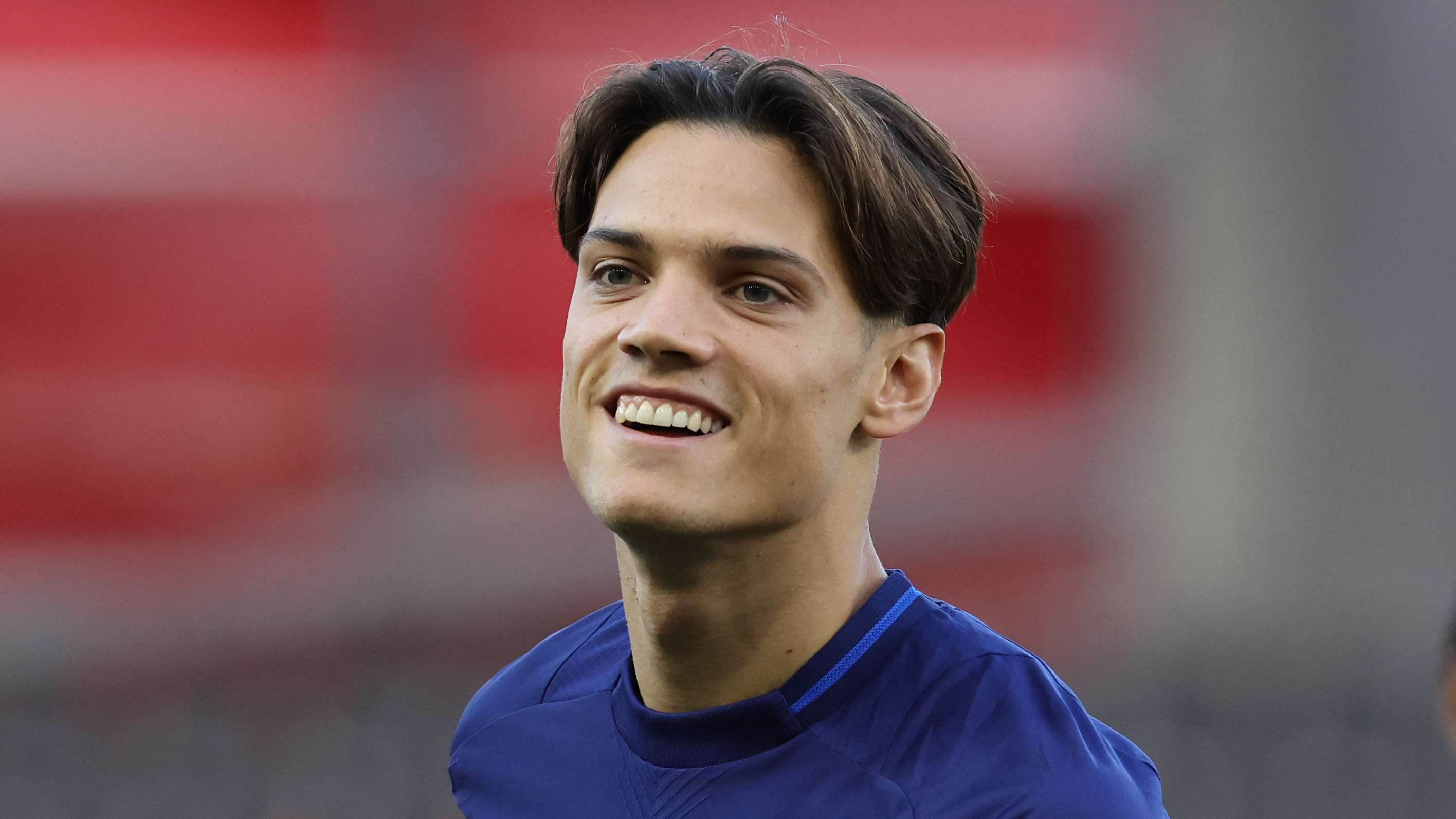 中超第十三轮赛况剖析各队表现差异与战术对比